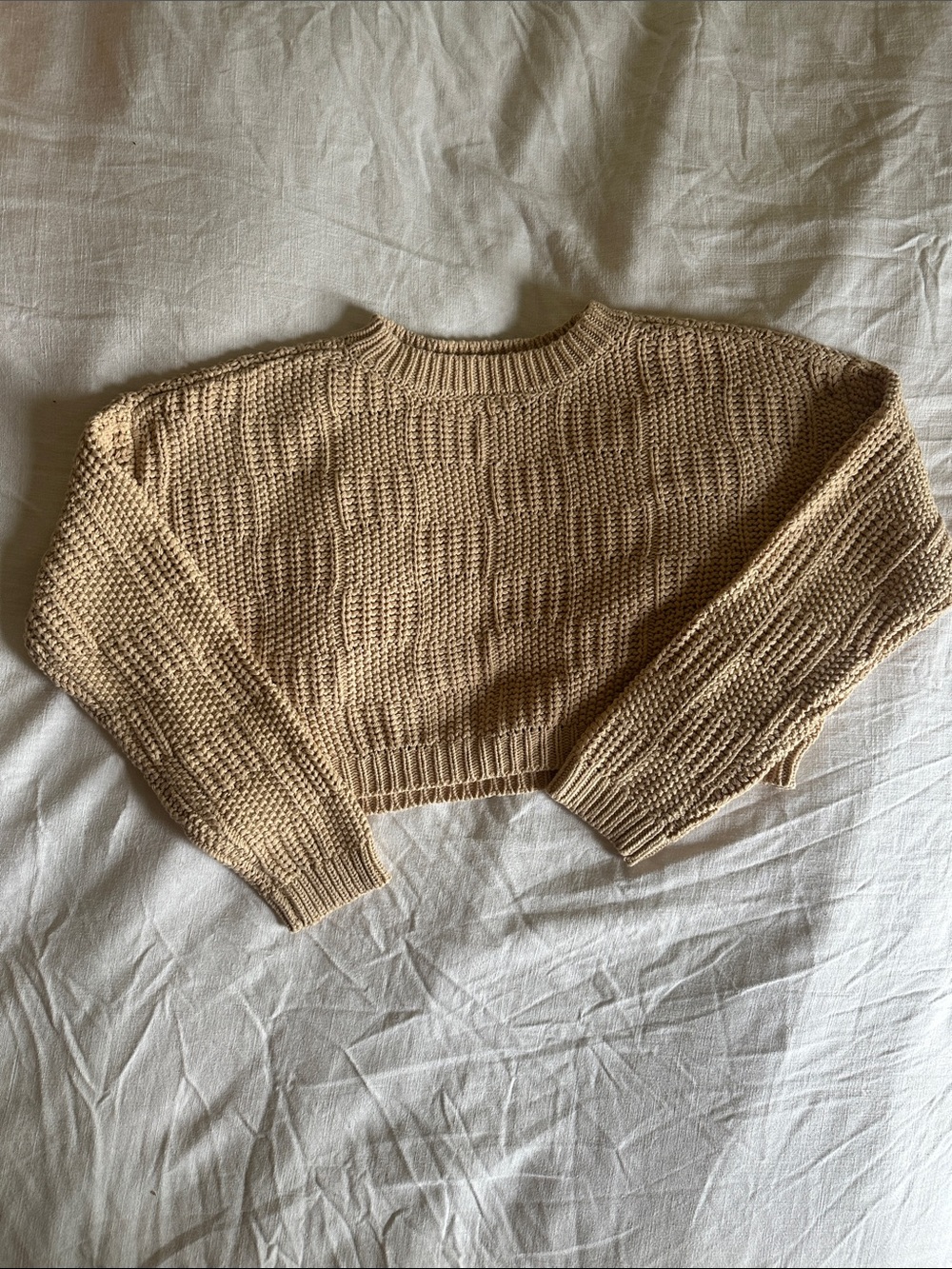 Willow And Wind Cropped Cable Knit Sweater - Beige